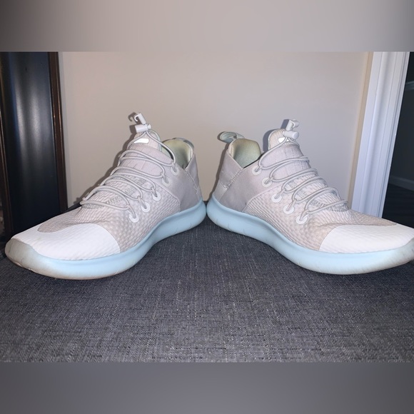 Blue & Grey Nike Free Run - Picture 4 of 4